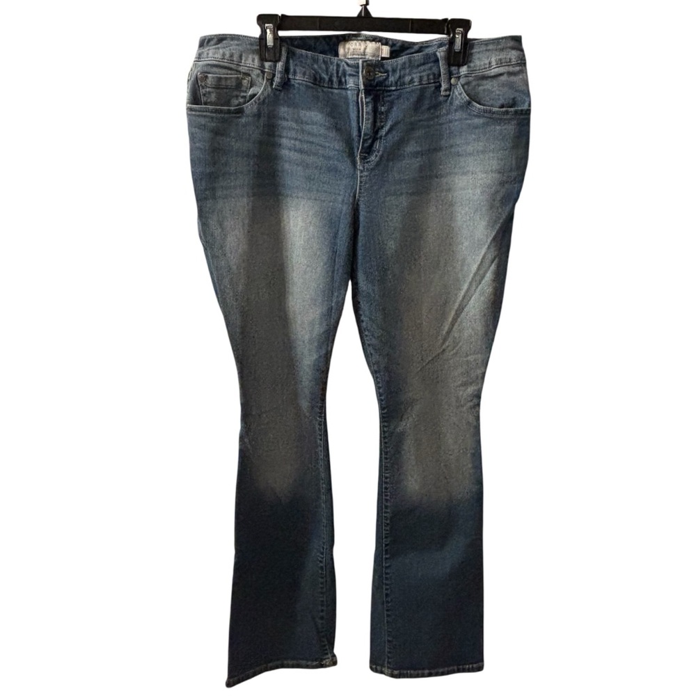 Torrid Jeans Women’s 16R Mid-Rise Flare Non-Distressed